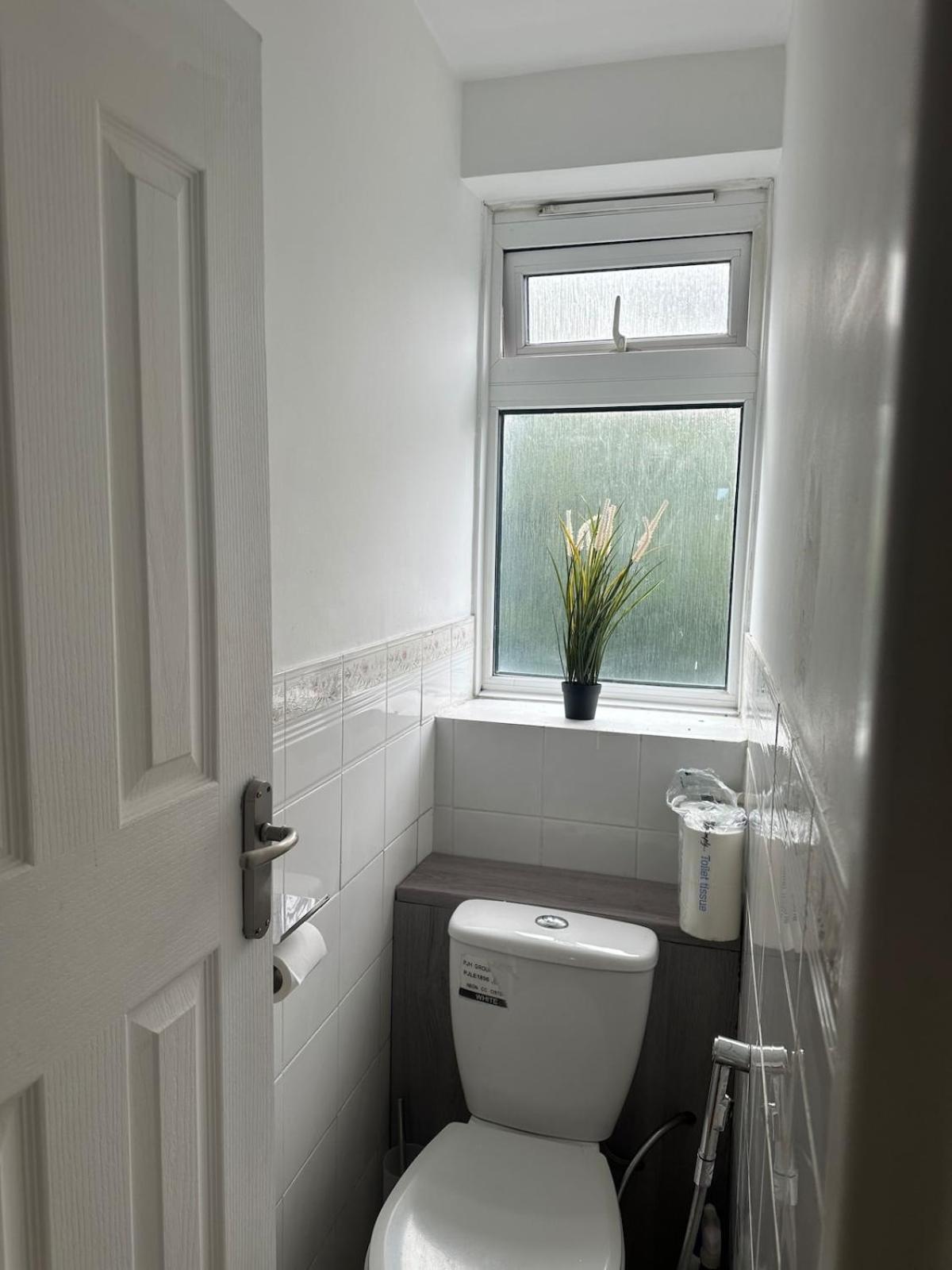 Appartamento Simple And Tidy - Short Walk To Kennington & Oval Station *