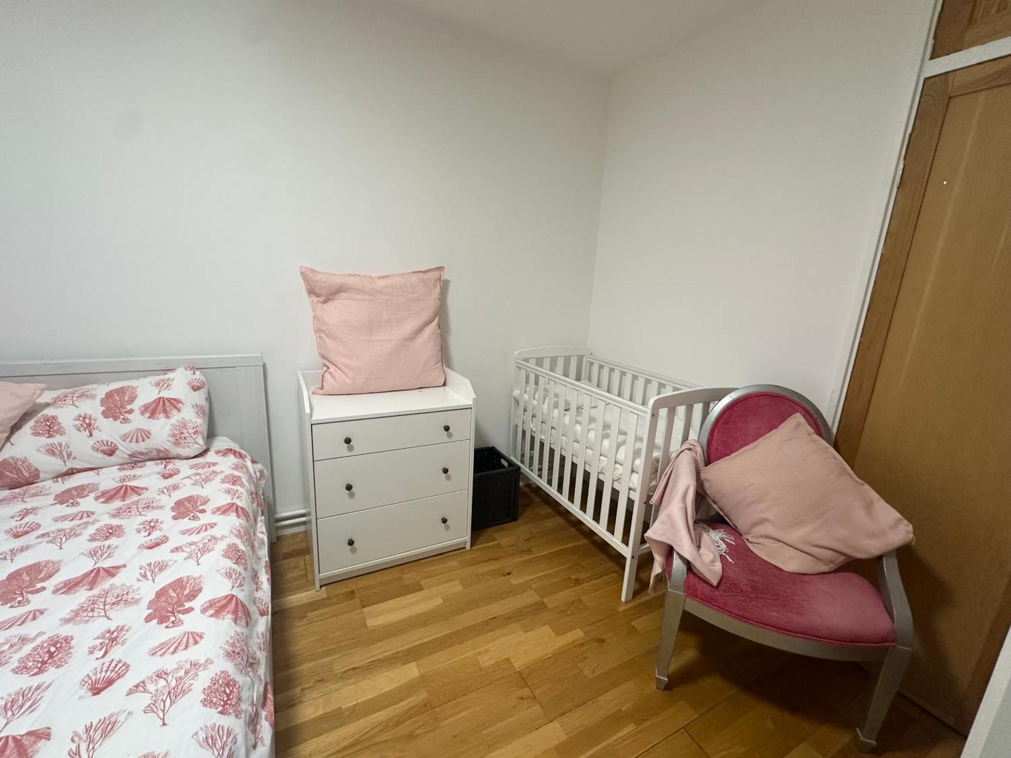 Appartamento Simple And Tidy - Short Walk To Kennington & Oval Station *