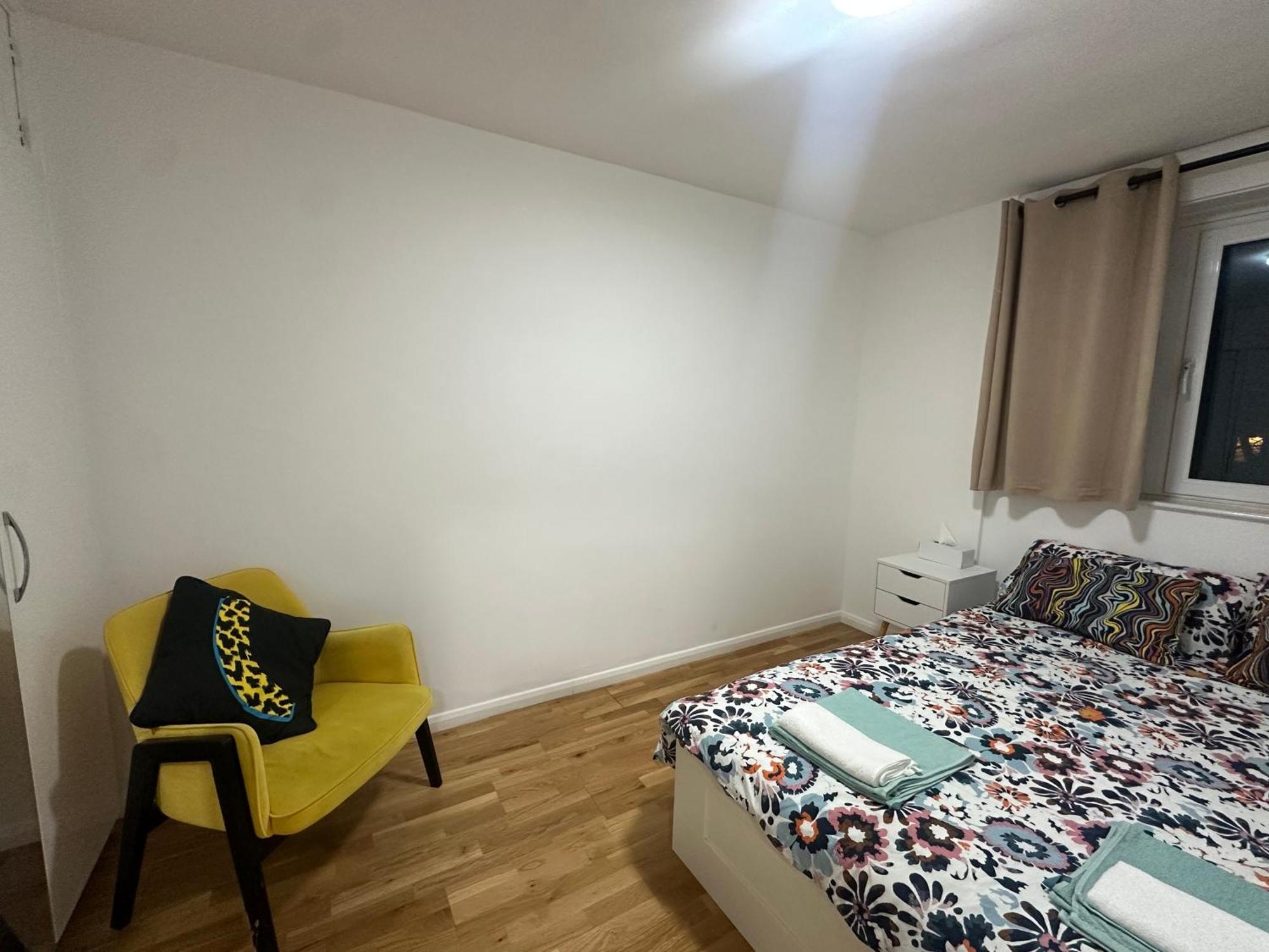 Simple And Tidy - Short Walk To Kennington & Oval Station Apartament Londra